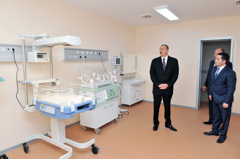 Ucar Rayon Mərkəzi Xəstəxanasının yeni binası istifadəyə verilib (FOTO)