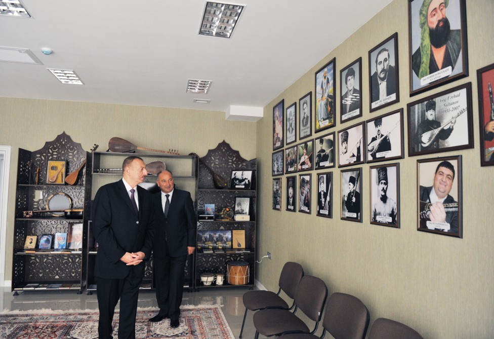 İlham Əliyev Ucar Gənclər Mərkəzinin açılışında iştirak edib (FOTO)