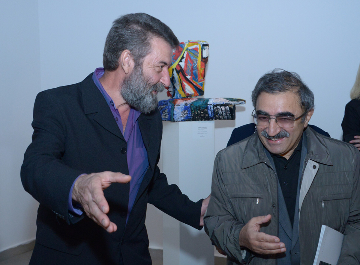 YAY Qalereyasında Azərbaycanın əməkdar rəssamı Hüseyn Haqverdinin “Qırılma” adlı fərdi sərgisi açılıb (FOTO)