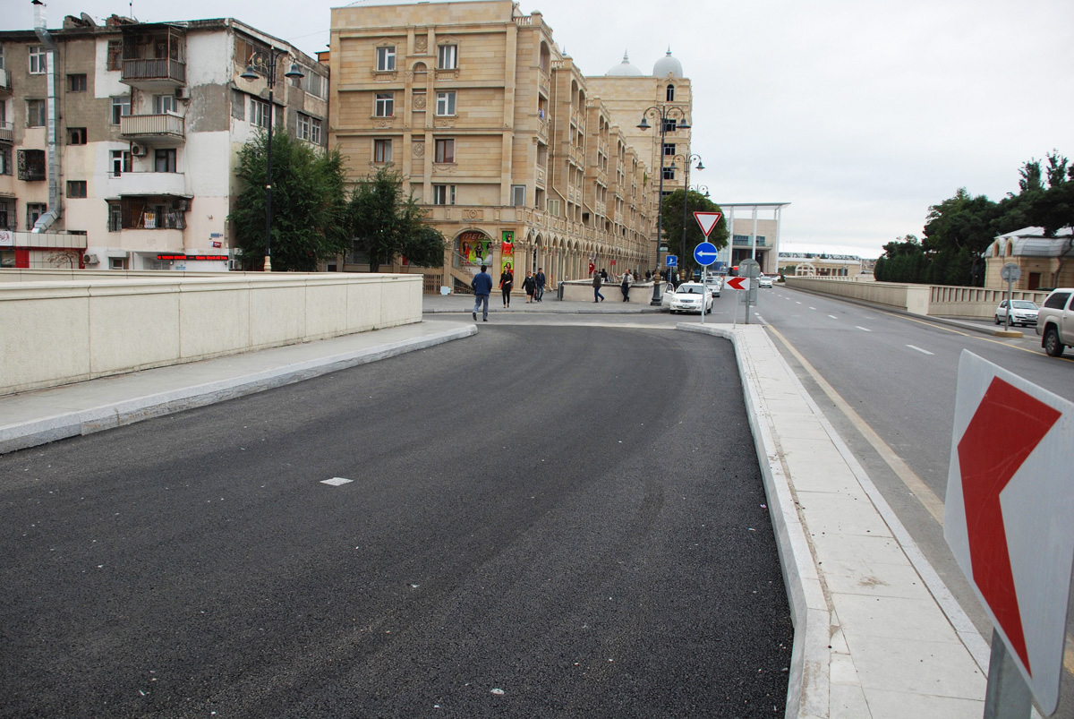 Həsən Əliyev küçəsində yeni yol çəkilib (FOTO)