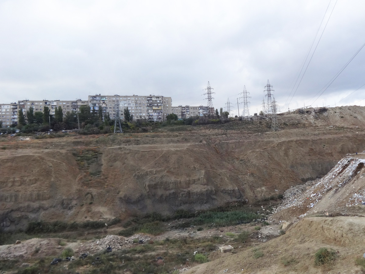 Paytaxtın şərqindəki təhlükəli sürüşmə zonasından FOTOREPORTAJ