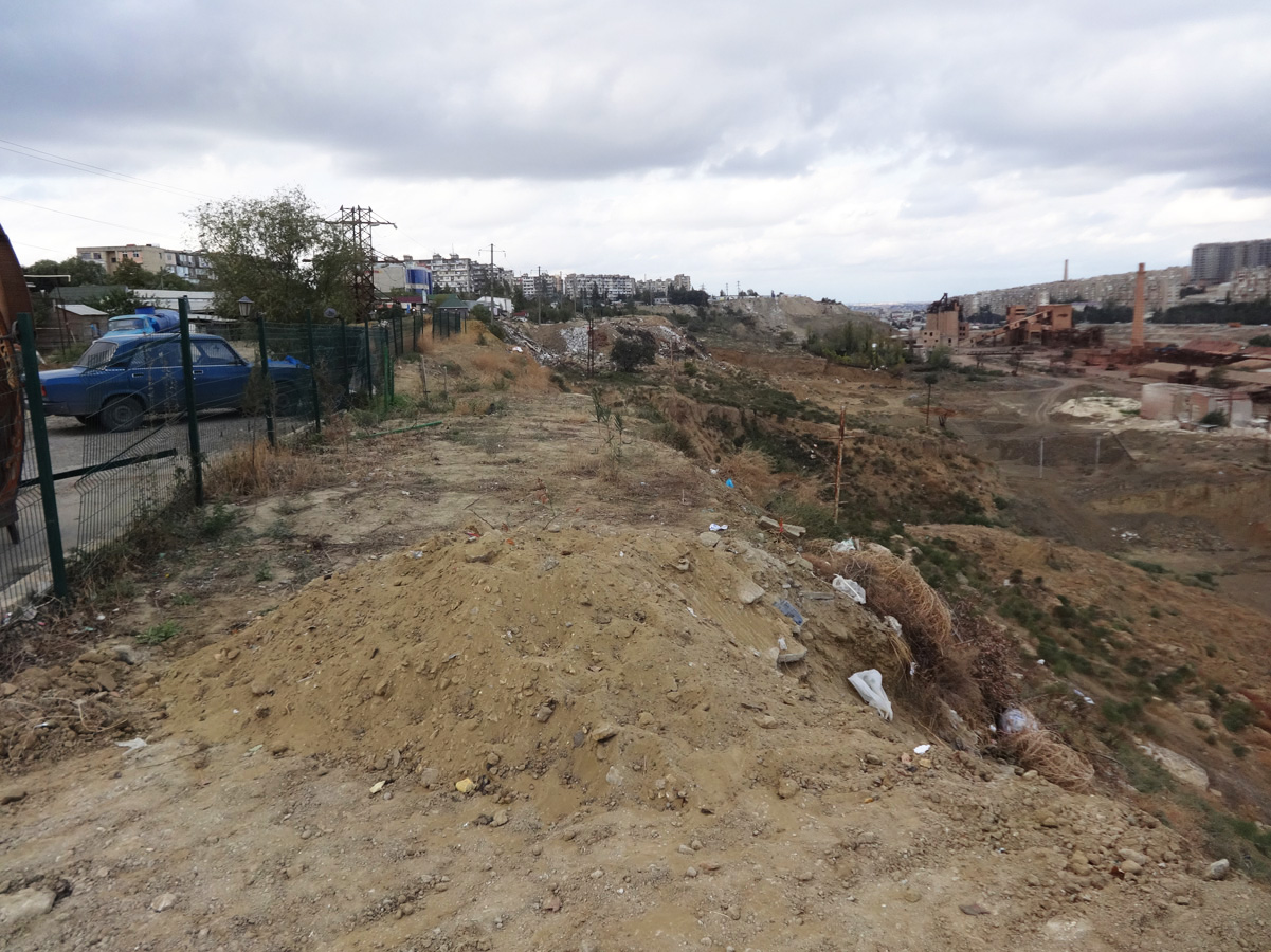 Paytaxtın şərqindəki təhlükəli sürüşmə zonasından FOTOREPORTAJ