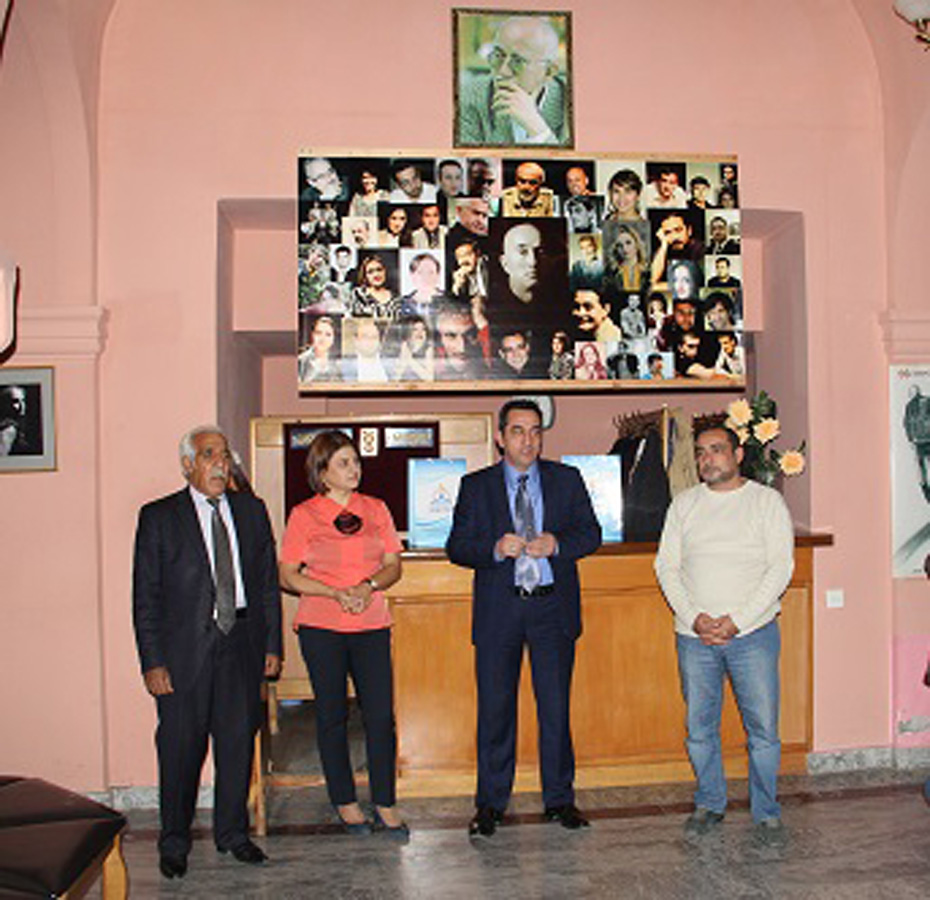 Bilik Fondu “Yuğ” teatrında “Kitabi-Dədə Qorqud” mövzusunda mühazirə və müzakirə təşkil edib (FOTO)