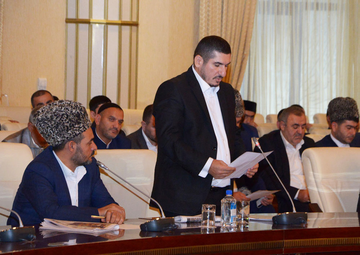 Allahşükür Paşazadə: Bölgələrdə çaşqınlıq yaradan axundlar cəzalandırılacaq (FOTO)