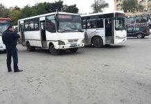 Bakıda sərnişin avtobuslarının özbaşınalıqları FOTOOBYEKTİVDƏ