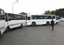 Bakıda sərnişin avtobuslarının özbaşınalıqları FOTOOBYEKTİVDƏ