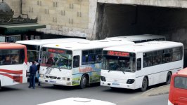 Bakıda sərnişin avtobuslarının özbaşınalıqları FOTOOBYEKTİVDƏ