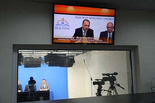 Bilik Fondu "Azərbaycan müəllimi" qəzeti ilə birgə videokonfrans keçirib (FOTO)