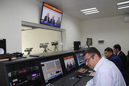 Bilik Fondu "Azərbaycan müəllimi" qəzeti ilə birgə videokonfrans keçirib (FOTO)