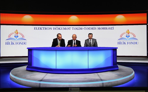 Bilik Fondu "Azərbaycan müəllimi" qəzeti ilə birgə videokonfrans keçirib (FOTO)