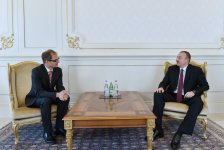 İlham Əliyev BƏƏ-nin və İsveçrənin yeni səfirlərinin etimadnaməsini qəbul edib (ƏLAVƏ OLUNUB) (FOTO)