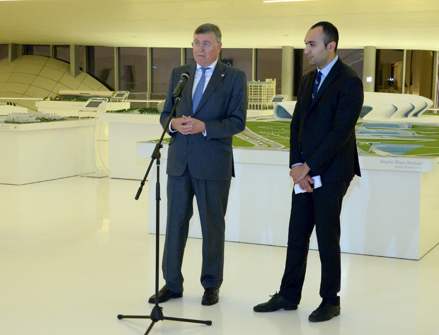 Azərbaycanın BMT Günü kampaniyasına qoşulması ilə əlaqədar Heydər Əliyev Mərkəzində mətbuat konfransı keçirilib (FOTO)