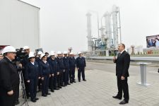 Prezident İlham Əliyev Sumqayıtda etilen-polietilen zavodunda yeni qurğuları işə salıb (FOTO)
