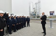 Prezident İlham Əliyev Sumqayıtda etilen-polietilen zavodunda yeni qurğuları işə salıb (FOTO)