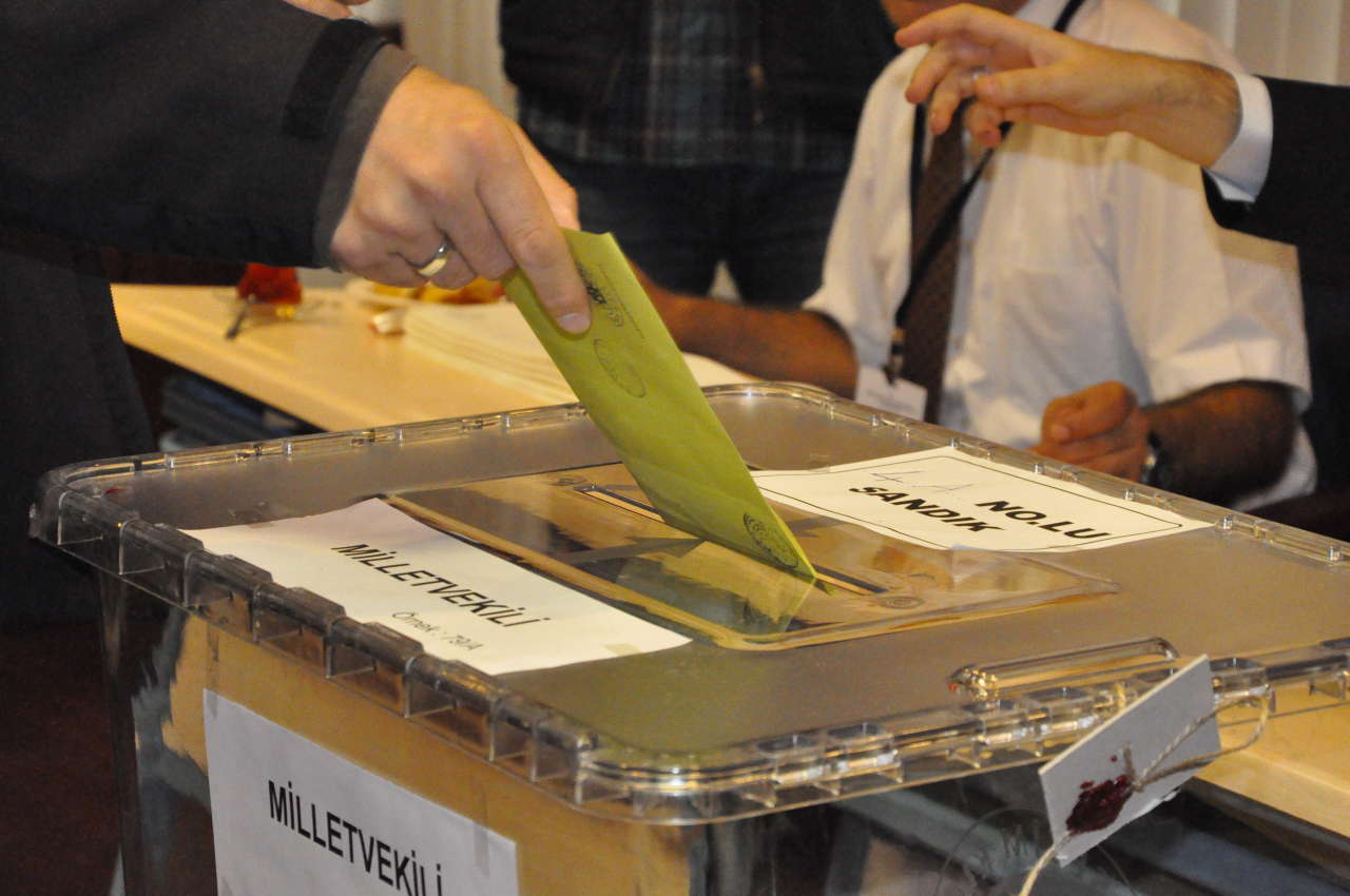 Moldovada keçirilən prezident seçkiləri baş tutdu