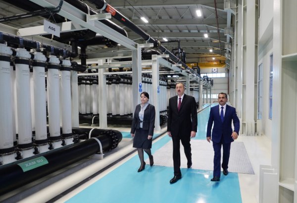 Prezident İlham Əliyev Ceyranbatan Ultrasüzgəcli Sutəmizləyici Qurğular Kompleksinin açılışında iştirak edib (FOTO)