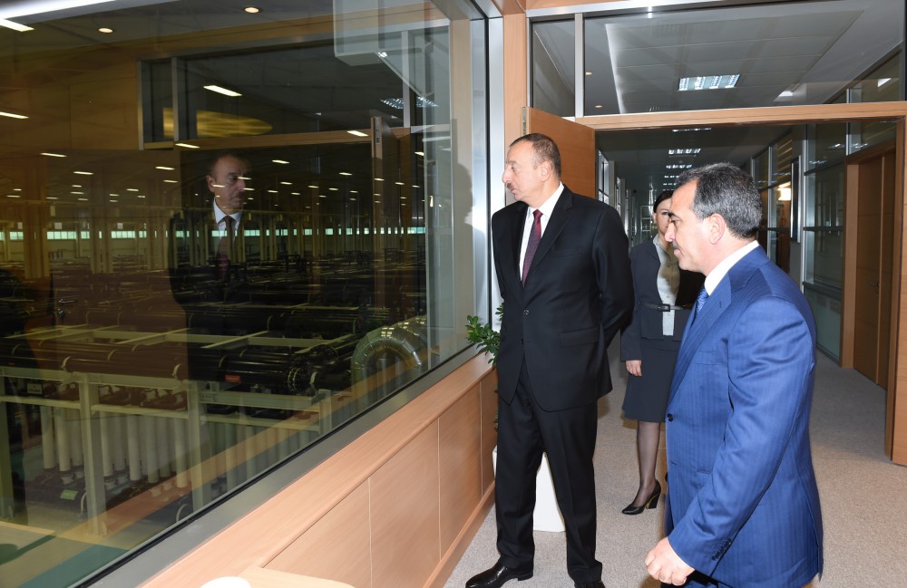 Prezident İlham Əliyev Ceyranbatan Ultrasüzgəcli Sutəmizləyici Qurğular Kompleksinin açılışında iştirak edib (FOTO)