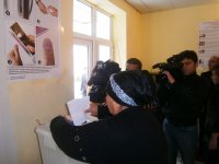 Məhbuslar səsvermə prosesində - Fotoreportaj