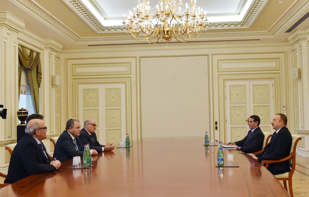 İlham Əliyev: ATƏT öz mandatını kobud şəkildə pozaraq parlament seçkilərini müşahidə etməmək barədə qərar qəbul edib (FOTO)