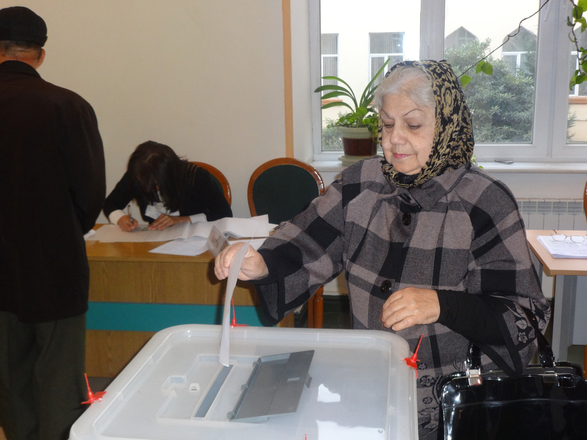 İsrailli müşahidəçi: Azərbaycanda parlament seçkilərində tam şəffaflıq təmin edilib