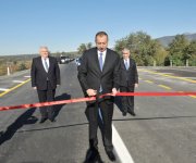 İlham Əliyev Şəki-Qax-Zaqatala avtomobil yolunun Şəki-Qax hissəsinin yenidənqurmadan sonra açılışında iştirak edib (FOTO)