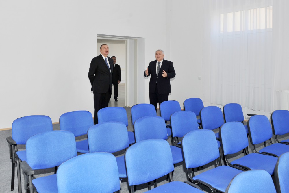 Şəkinin Qoxmuq kənd tam orta məktəbinin yeni binası istifadəyə verilib (FOTO)