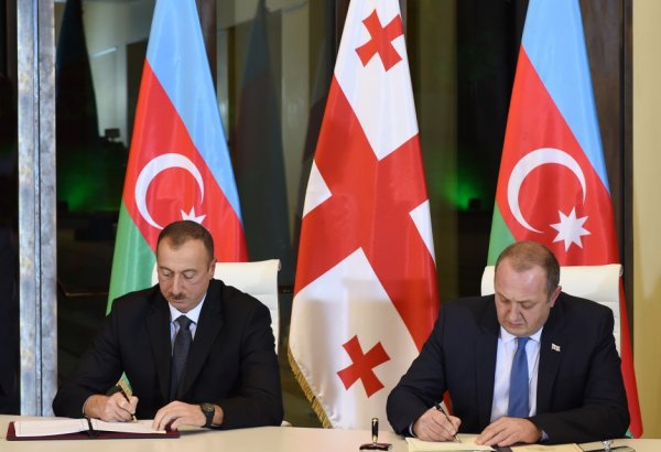 Azərbaycan və Gürcüstan prezidentləri Birgə Bəyannamə imzalayıblar (FOTO)