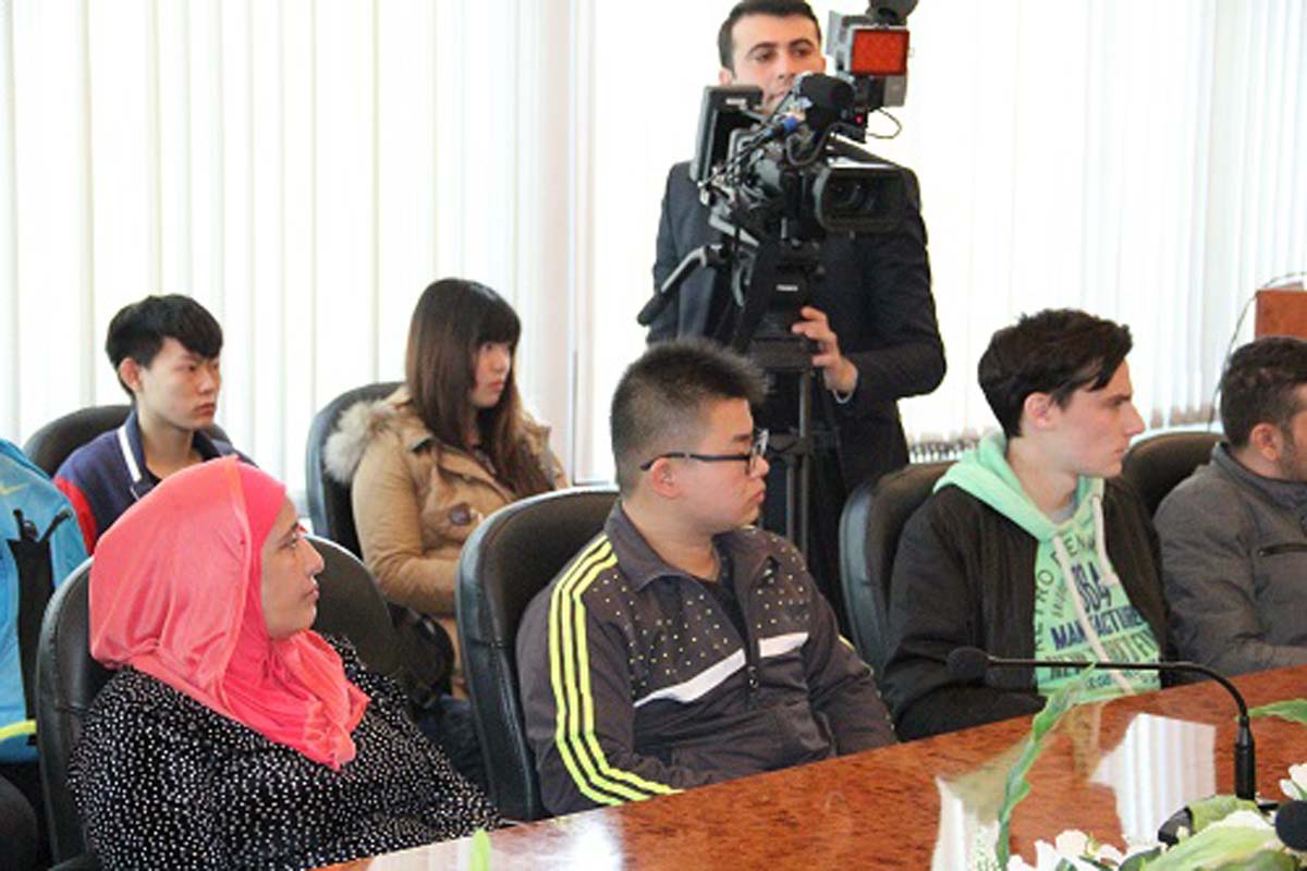 Xarici tələbələr “Kitabi-Dədə Qorqud”a böyük maraq göstərdilər (FOTO)
