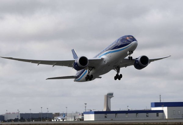 AZAL-ın Bakı-Nyu-York-Bakı müntəzəm reyslərini “Boeing 787-8” Dreamliner yerinə yetirəcək (FOTO)