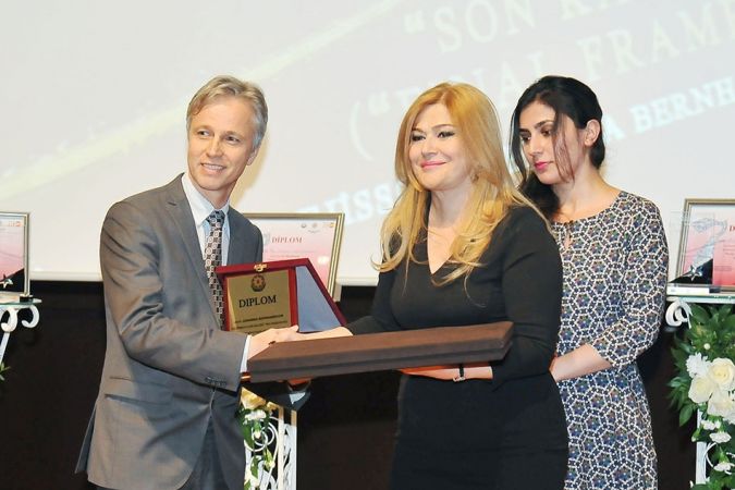 “Azərbaycan ailəsi-2015” film festivalının qalibləri mükafatlandırılıblar (FOTO)