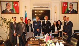 Türkiyənin ölkəmizdəki səfiri Bilik Fondunun qonağı olub (FOTO)