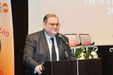 “Azərbaycan ailəsi-2015” film festivalının qalibləri mükafatlandırılıblar (FOTO)