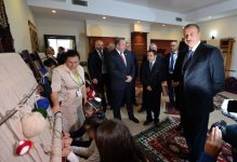 Azərbaycan və Gürcüstan prezidentləri Marneulidə “Çay evi” tədris mərkəzi ilə tanış olublar (FOTO)