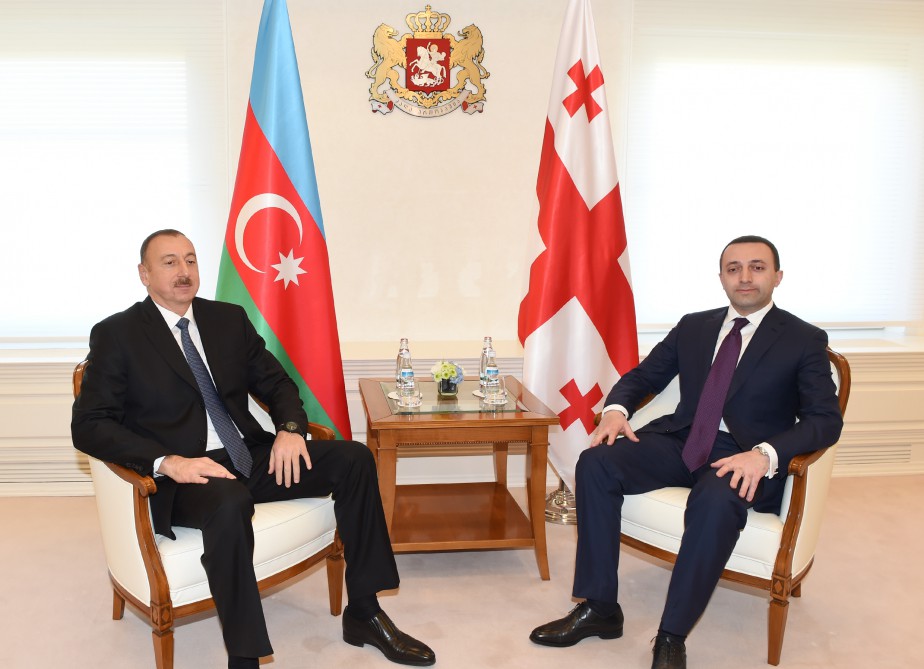 Prezident İlham Əliyev Gürcüstanın Baş naziri ilə görüşüb (FOTO)