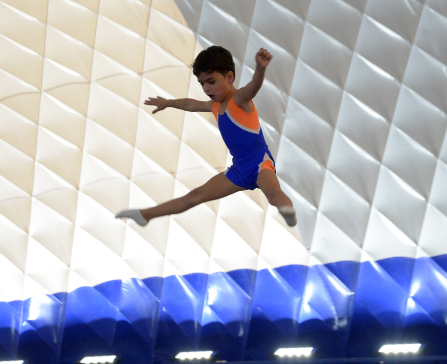 Batut gimnastikası və tamblinq üzrə Azərbaycan çempionatı başlayıb (FOTO)