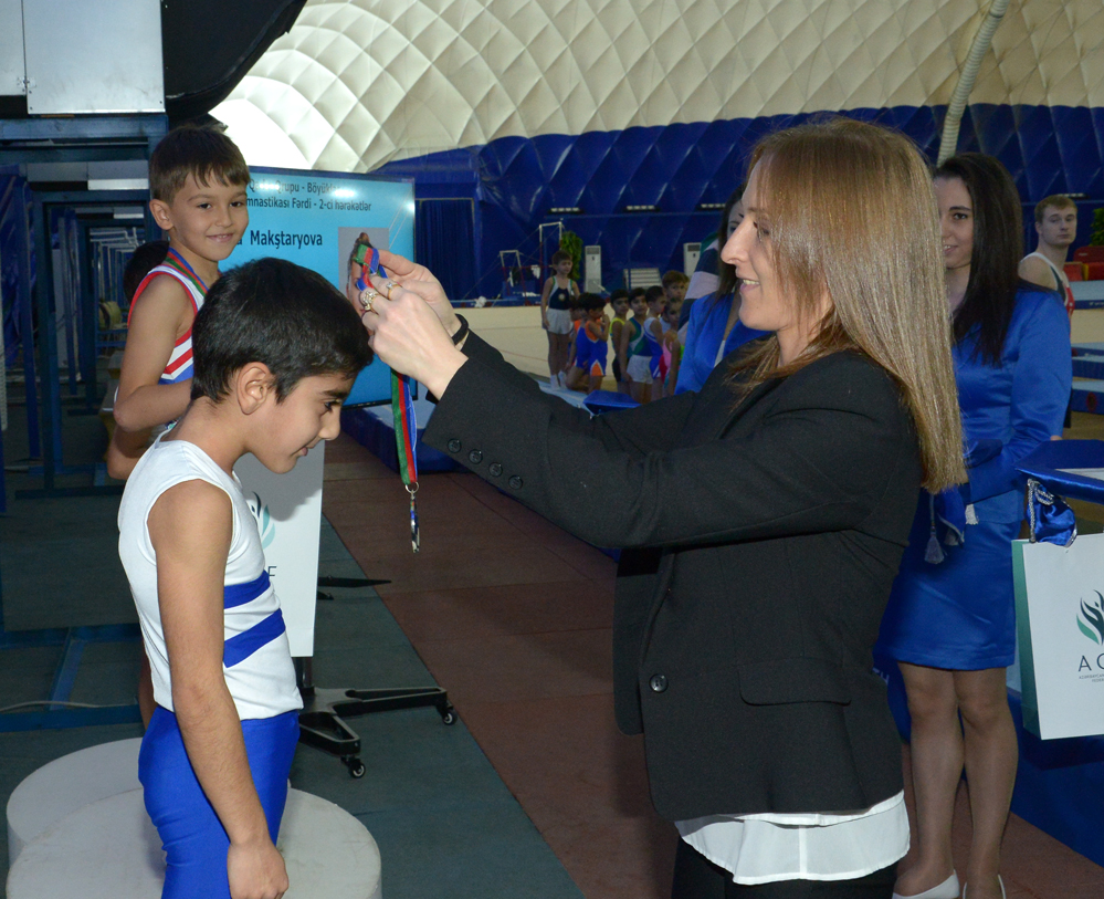 Batut gimnastikası və tamblinq üzrə Azərbaycan çempiontında mükafatlandırılma mərasimi keçirilib (FOTO)