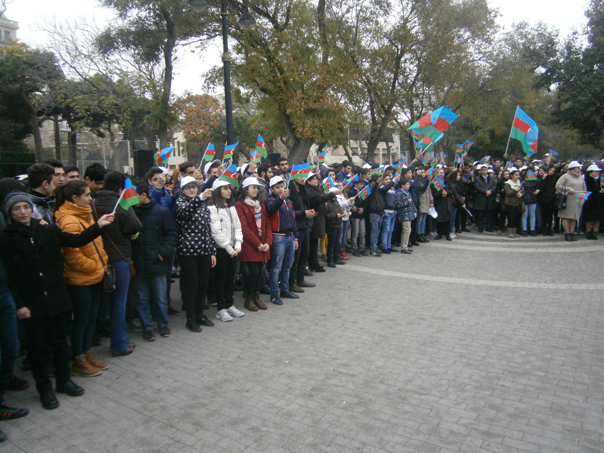 Bakıda “Bayraq yürüşü” keçirilib (FOTO)