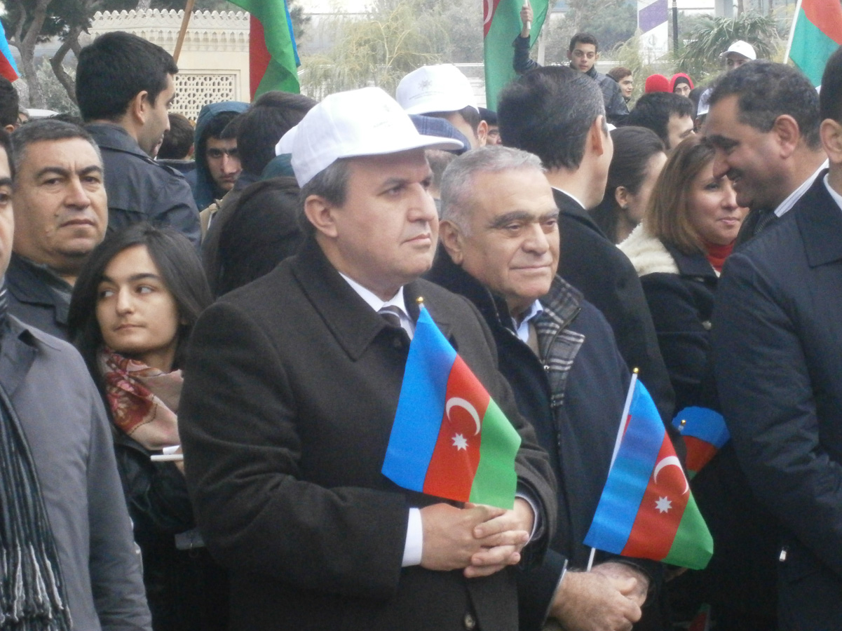 Bakıda “Bayraq yürüşü” keçirilib (FOTO)