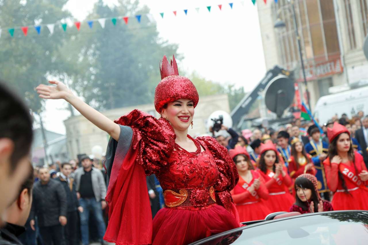 Göyçayda yubiley Nar bayramı (FOTO)