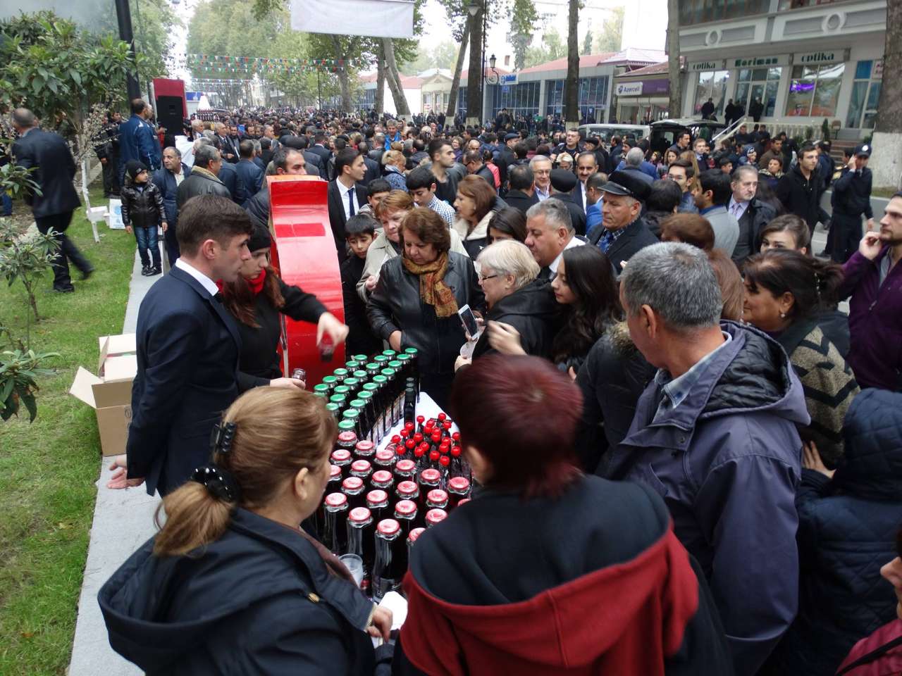 Göyçayda yubiley Nar bayramı (FOTO)