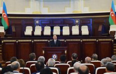 Prezident İlham Əliyev AMEA-nın 70 illik yubileyinə həsr olunmuş ümumi yığıncaqda iştirak edib (FOTO)