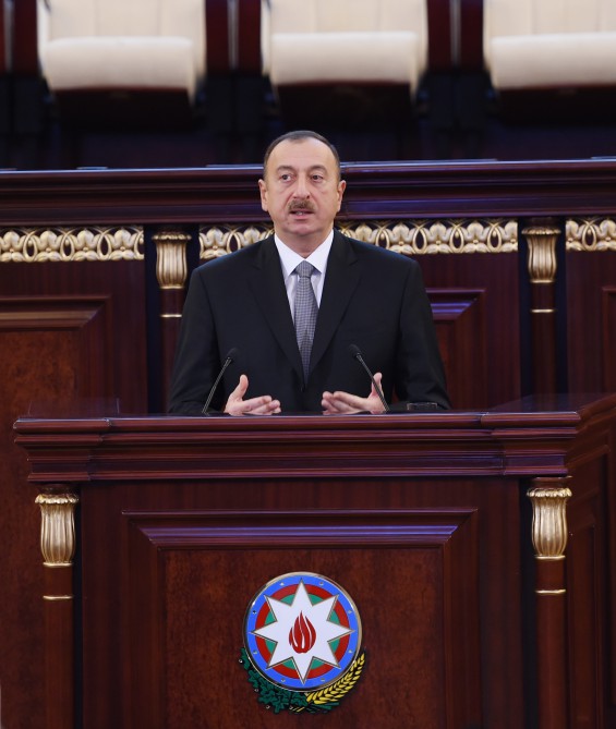 Prezident İlham Əliyev AMEA-nın 70 illik yubileyinə həsr olunmuş ümumi yığıncaqda iştirak edib (FOTO)