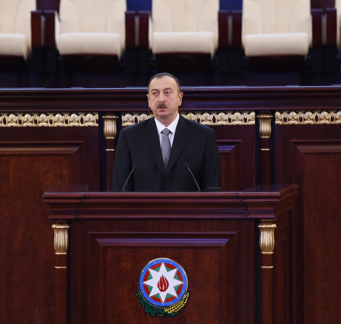 Prezident İlham Əliyev AMEA-nın 70 illik yubileyinə həsr olunmuş ümumi yığıncaqda iştirak edib (FOTO)