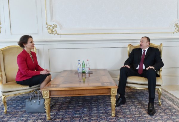 Prezident İlham Əliyev: Azərbaycan-Fransa əlaqələri getdikcə daha da möhkəmlənəcək (FOTO)