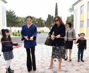 Mehriban Əliyeva Mərdəkanda körpələr evi-uşaq bağçasının açılışında iştirak edib (FOTO)