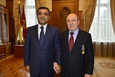 "Azərbaycan-Ukrayna" Beynəlxalq Alyansının sədri ukraynalı rektora "Şərəf" ordeni verdi (FOTO)