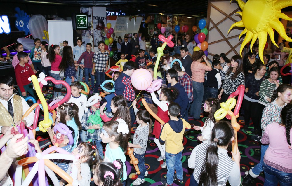 Heydər Əliyev Fondu uşaqlara növbəti dəfə sevinc bəxş etdi (FOTO)