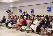 Azərbaycanın birinci xanımı Mehriban Əliyeva Antalyada Əlillərin Bərpa Mərkəzi ilə tanış olub (FOTO)