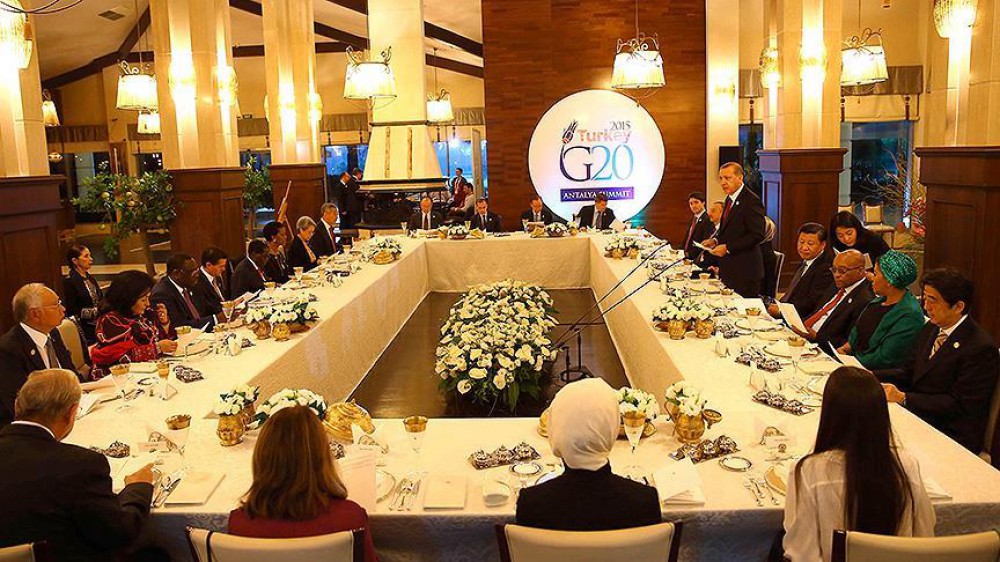 Prezident İlham Əliyev və xanımı Mehriban Əliyeva Antalyada rəsmi naharda iştirak ediblər (FOTO)
