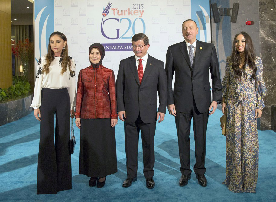 Prezident İlham Əliyev və xanımı Mehriban Əliyeva Türkiyə baş nazirinin təşkil etdiyi qəbulda iştirak ediblər